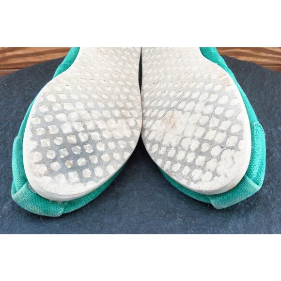 Toms Size 6.5 M‎ Round Toe Green Flats Fabric Women - Picture 7 of 7